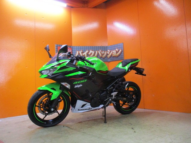 最長２４か月保証付き！！車検も令和５年の１０月までがっつり残ってのこの価格は本当にお安い！！